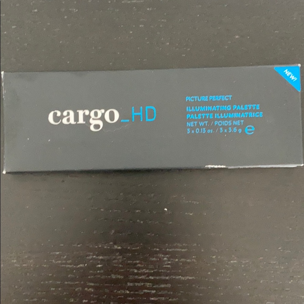 Makeup Bundle - Picture 12 of 15